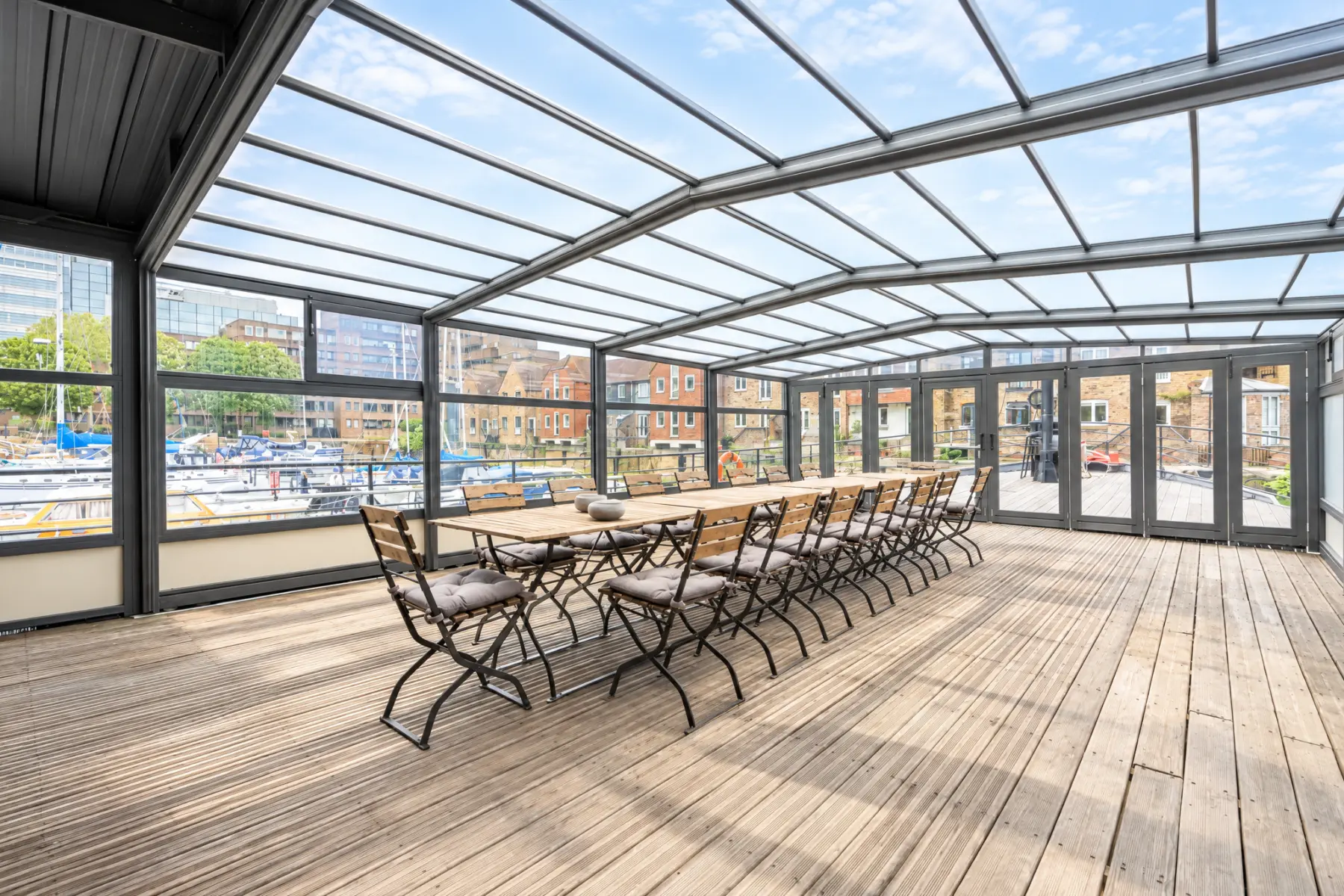 Britain's biggest houseboat in London Bridge